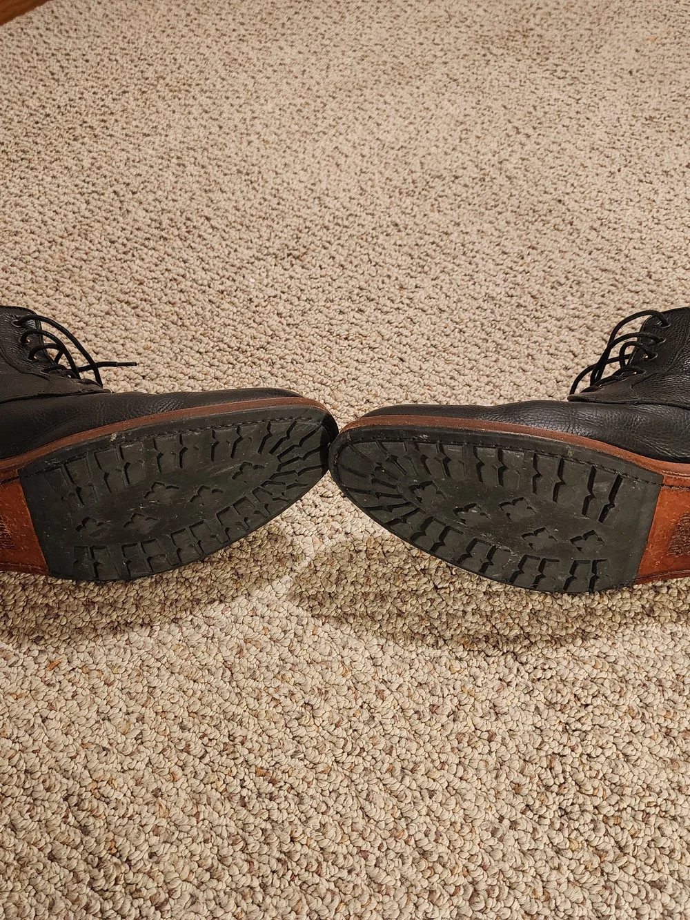 Men's Black Leather Lace-Up Boots with Brown Sole Johnston & Murphy